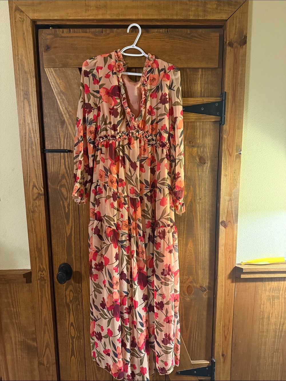 Women's Pink Floral Maxi Dress with Ruffle V-Neck